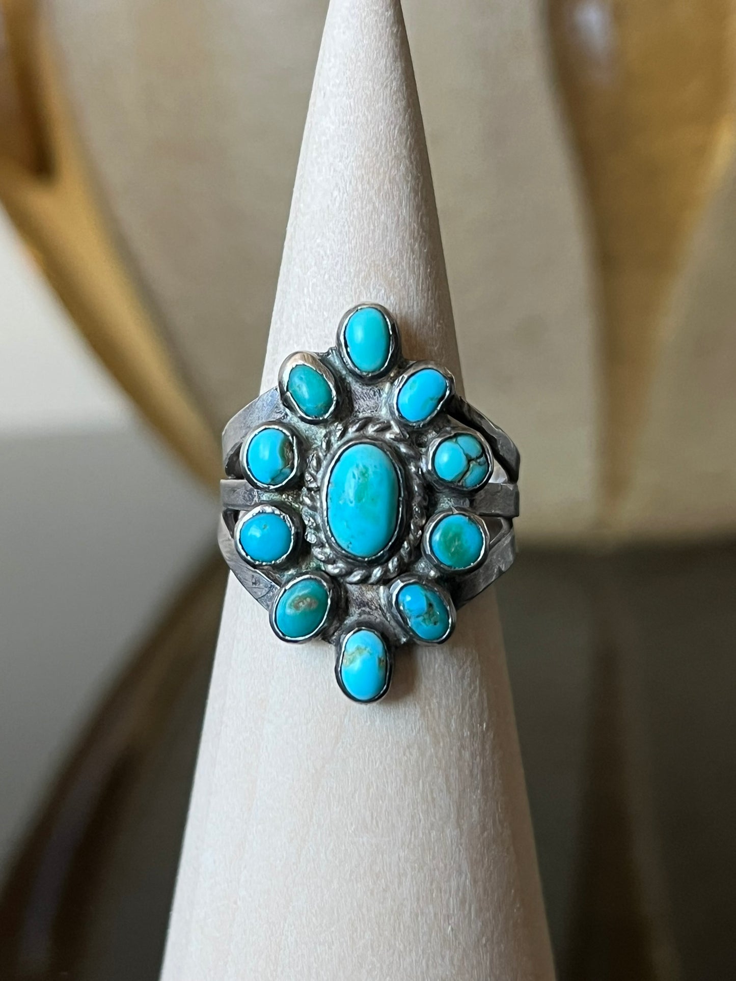 Early Navajo or Pueblo Cluster Ring