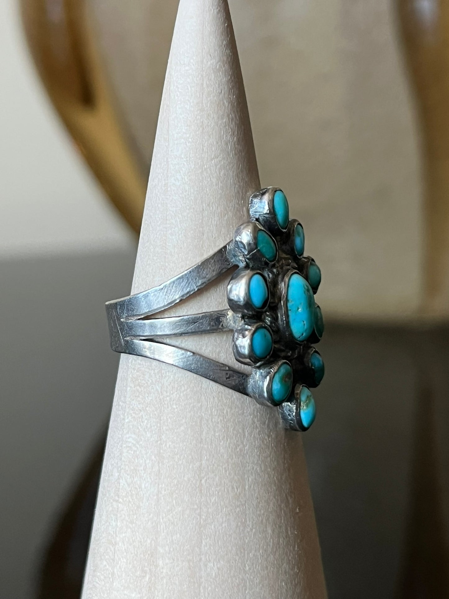 Early Navajo or Pueblo Cluster Ring