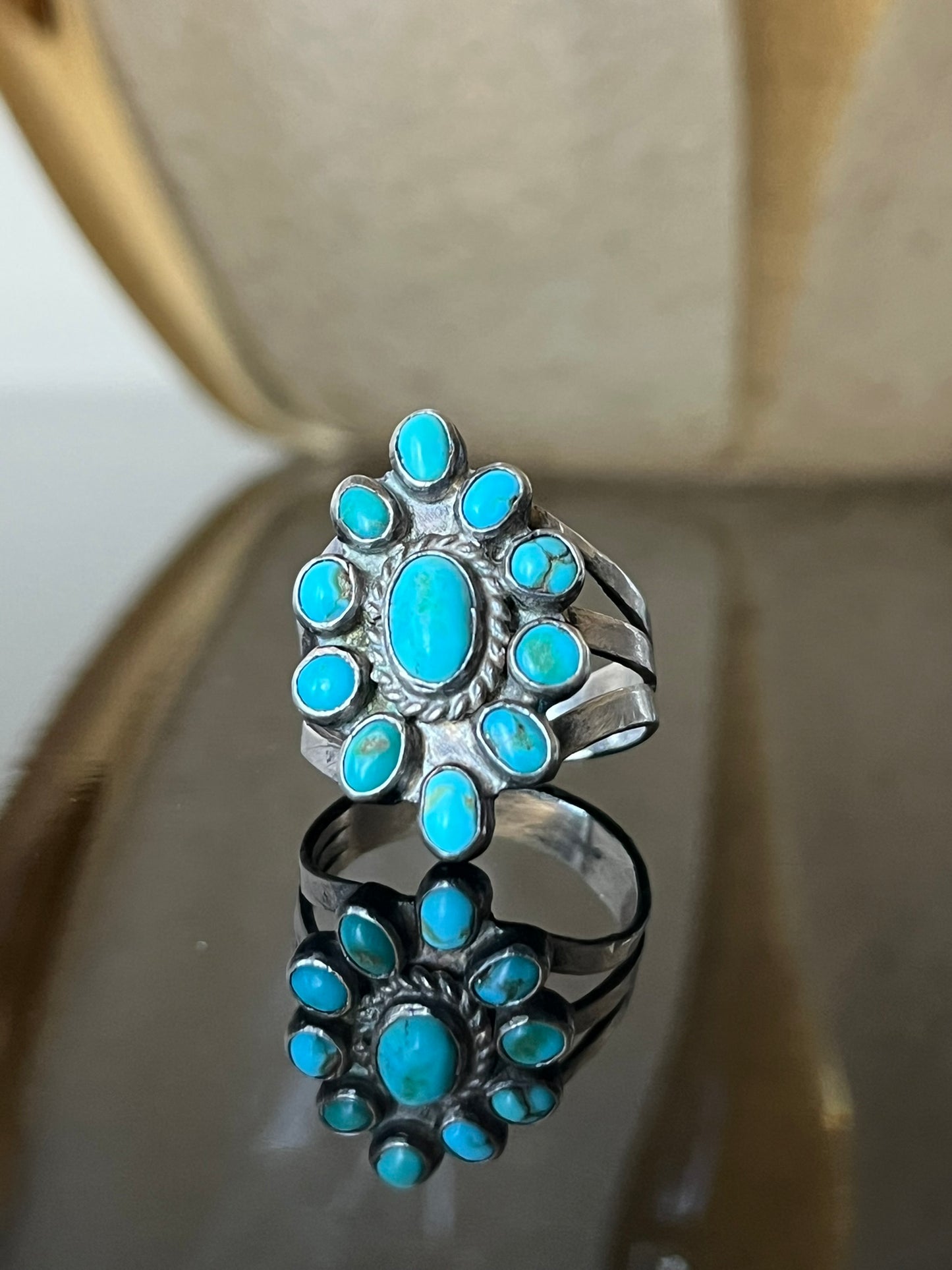 Early Navajo or Pueblo Cluster Ring