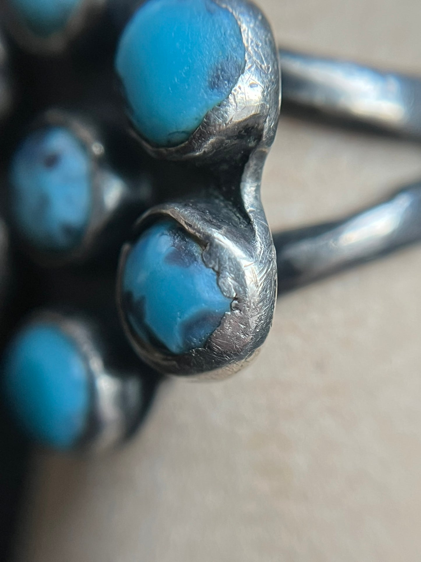Early Navajo or Pueblo Hubbell Glass Ring