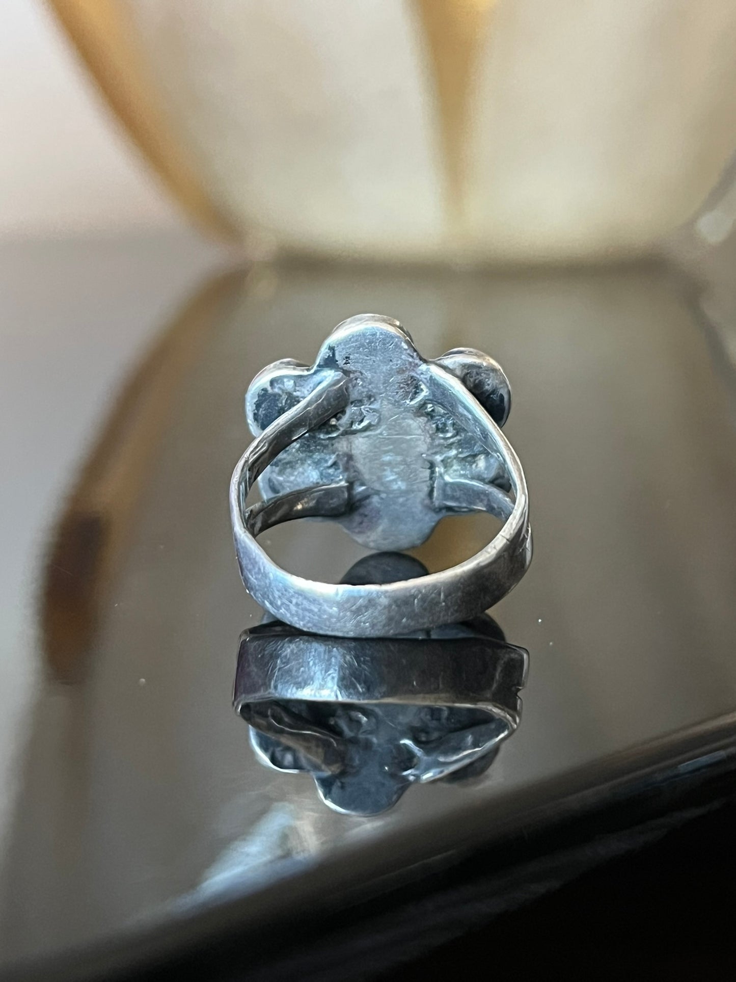 Early Navajo or Pueblo Hubbell Glass Ring