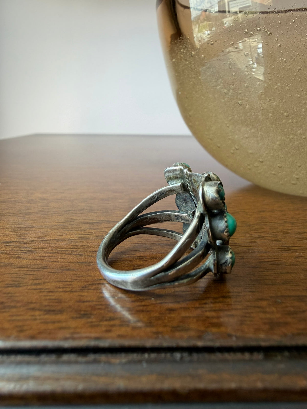 Very Early Navajo or Zuni Pueblo Turquoise 9-Stone Ring